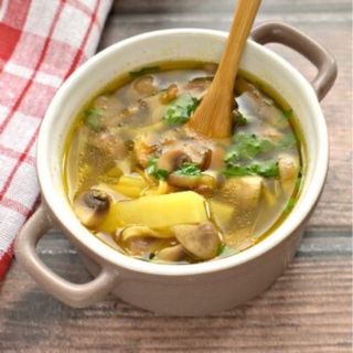 Суп домашній з куркою та грибами (300г)