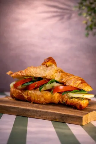 Caprese kroasan
