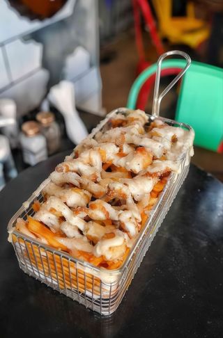 CHICKEN CRISPY STRIPS FRIES RELOADED 570GR