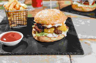 ბურგერი რომელსაც სახელი ვერ მოვუფიქრეთ