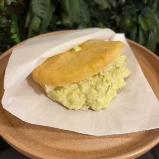 Arepa de Reina Pepiada