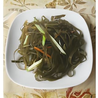 15. Салата от водорасли (300г)