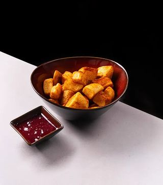 Patatas bravas & salsa fichi spicy
