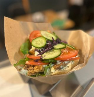 Kebab w bułce mały bombowiec