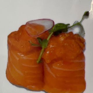 29 Gunkan de salmon 2pzs