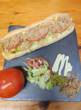 Baguette vegetal con bonito