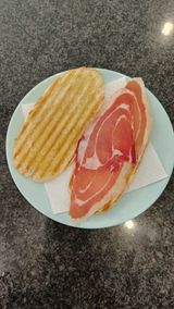 1/2 Bocadillo Frío De Jamón Serrano