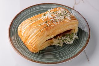 Pain Suisse Bacon & Mozzarella