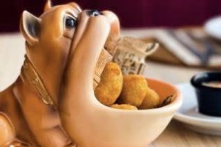 Bombas De Cheddar Y Jalapeño