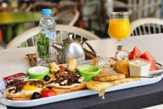 Petit-déjeuner Le Manoir