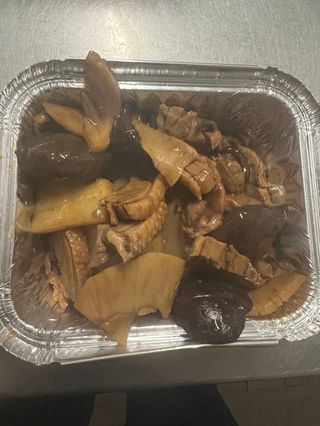 Anatra con funghi e bambù 双东鸭子