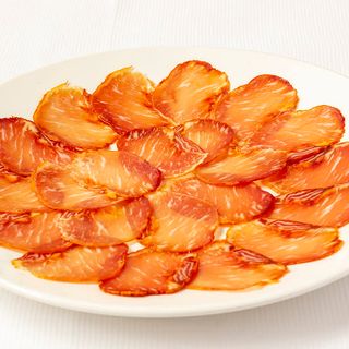 Lomo embuchado puro de bellota. 