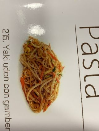 215.Yaki udon con gamberi 