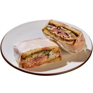 Сендвіч з телятиною (320 г)