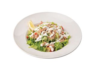 Зелена салата с риба тон