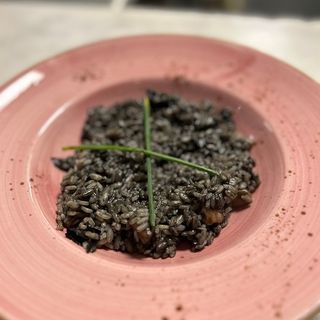 De Sèpia Amb La Seva Tinta