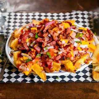 Patatas Chili Cheese Fries