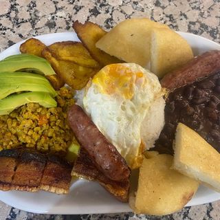 Bandeja Paisa