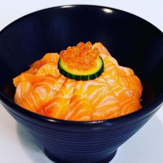 Sashimi Salmón (3 Uds.)