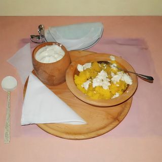 Pura sa sirom i kiselim vrhnjem