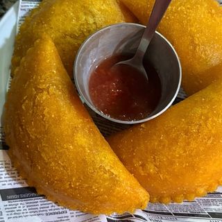 Empanada Colombiana de Pollo