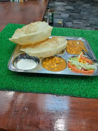 Chole Bhaturi