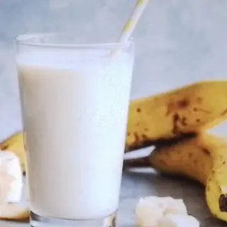 Batido de plátano con leche