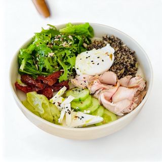 Боул з індичкою су-від