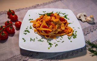Tagliatelle con gamberetti
