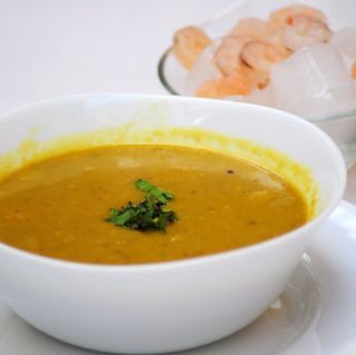 Скаридена супа