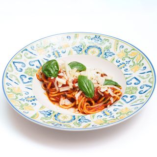 Spaghettone al pomodoro San Marzano & basilico