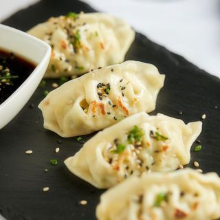 Gyozas japonesas de pollo y verduras