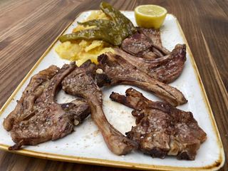 Chuletas De Cordero A La Parrilla (5 Uds.)