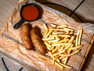 Ковбаски курячі з сиром, крафтові (350г)