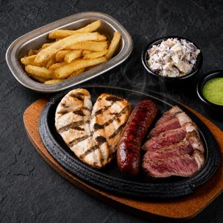 PARRILLADA DE PICAÑA, POLLO Y CHORIZO/MORCILLA  (INDIVIDUAL)