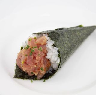 Temaki spicy tuna