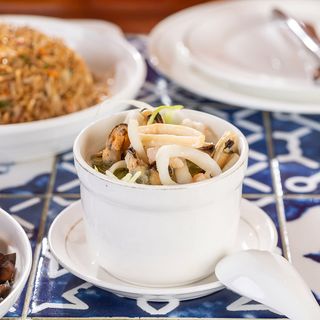 A8 ზღვის პროდუქტების წვნიანი