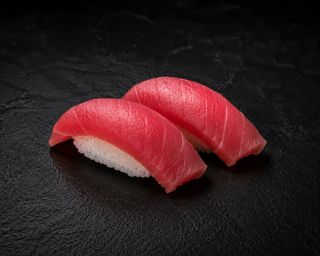 Maguro Nigiri