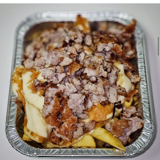 Patate, salsiccia e provola. 