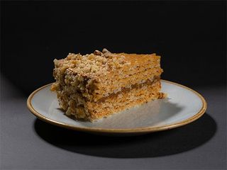 Вафельний торт з волоським горіхом (120g)