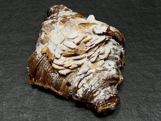 Круасан мигдалевий (230g)