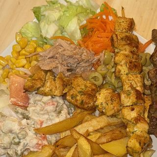 Plato De Pinchos De Pollo