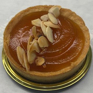 Crostatina Marmellata di Albicocche e Scaglie di Mandorle Tostate