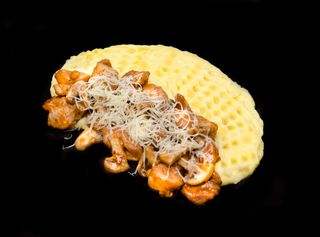 Пиле фантазия (350г) + Coca- Cola кен (330мл)