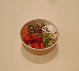 1 Riso bianco, salmone e hawaiana