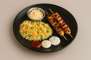 Souvlaki de pui cu garnitura 600g