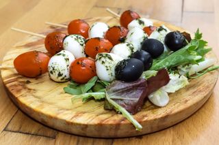 Brochetas De Mozzarella Y Tomate Cherry (4 Uds.)