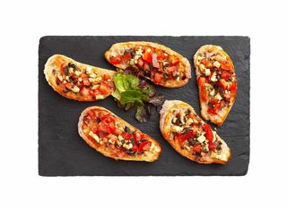 Брускети Капрезе (180г)