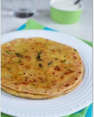2 Alu Parata + Dahi