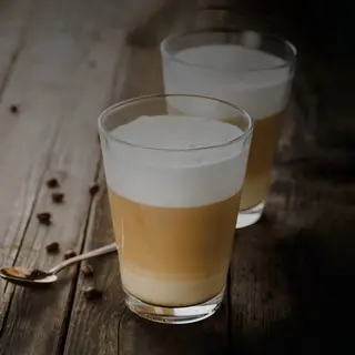 Café Au Lait ( قهوة بالحليب )